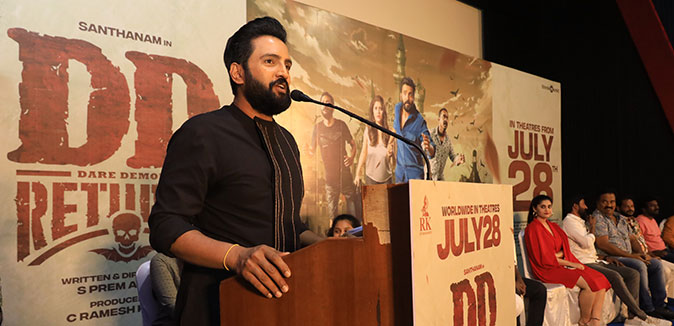 Actor Santhanam