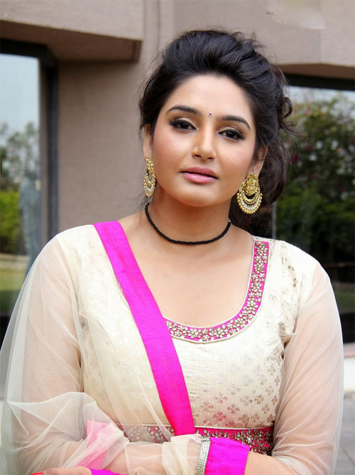 Actress Ragini Dwivedi