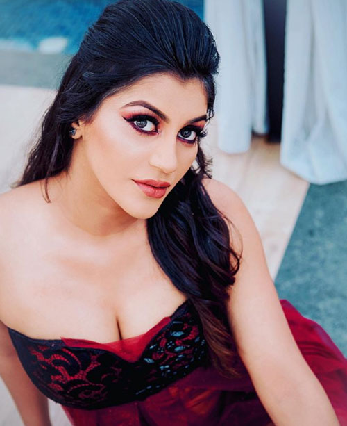 Yashika Anand