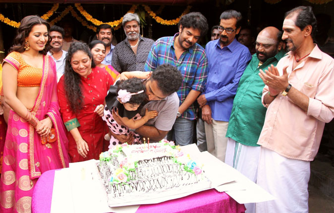 Shobi Lalitha Daughter Birthday Celebration at Kalakalappu2 Set Stills