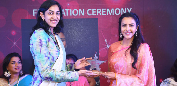 Priya Anand Grabs Dindigul Thalappakatti Super Women 2019 Awards