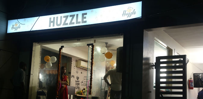 Chennai’s 1st Gaming Café 'HUZZLE' at Nungambakkam