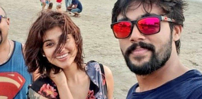 Oviya and Aarav Latest Photo